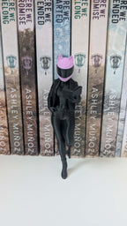 Hyllfigur - Reading Biker Girl Medium