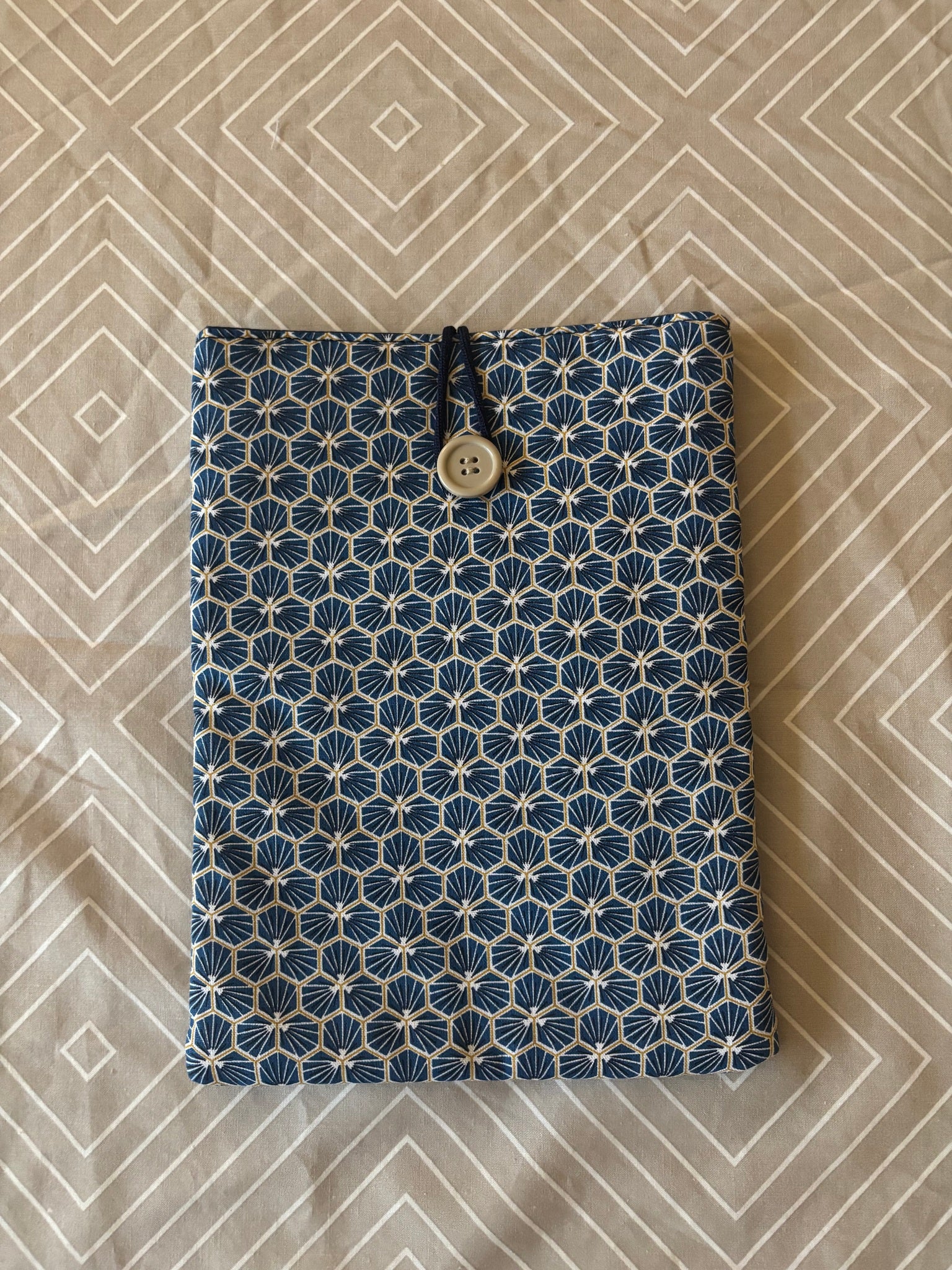 Book Sleeve Blue Flowers