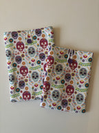 Book Sleeve White Skull Large