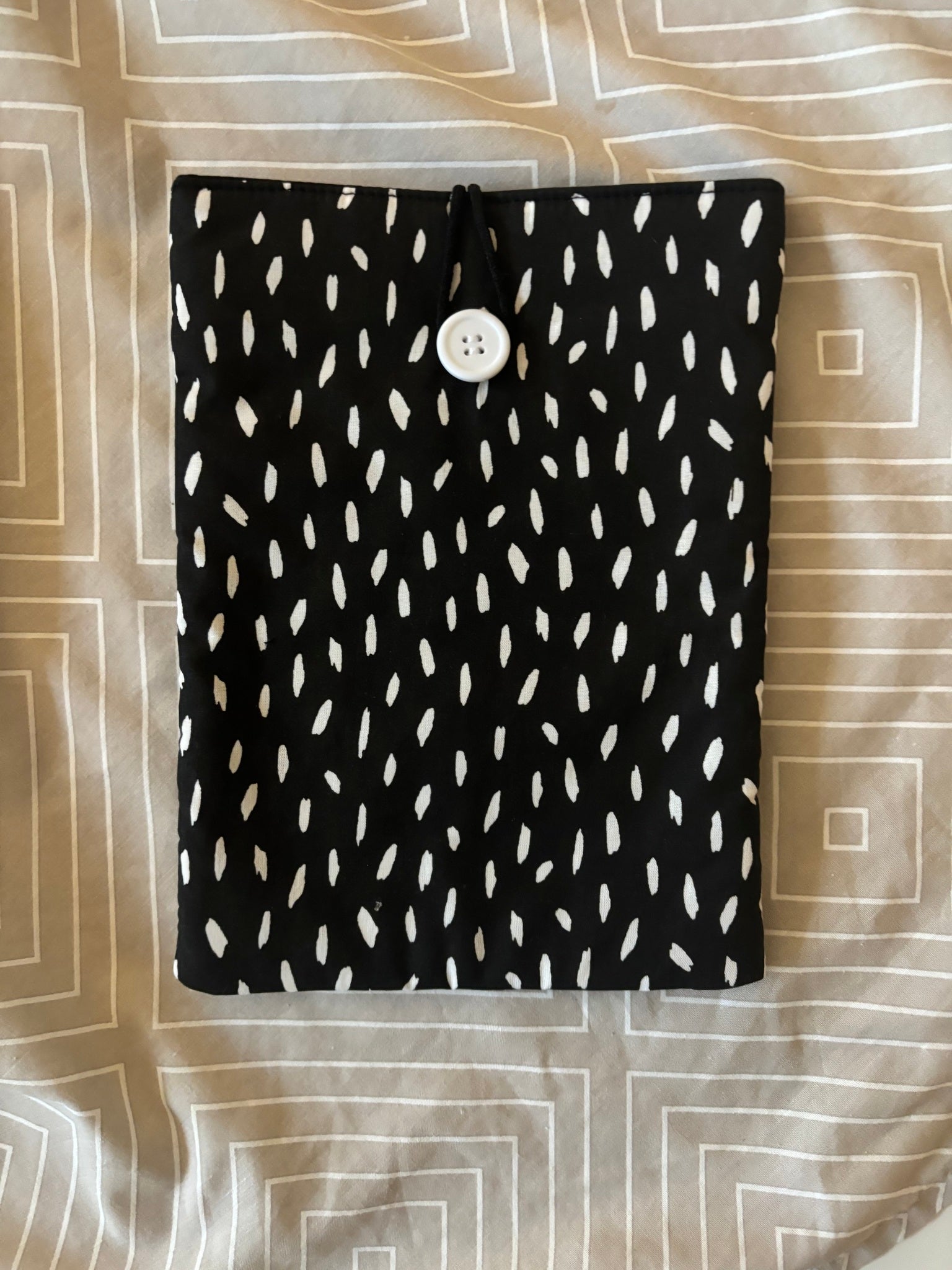 Book Sleeve Black and White