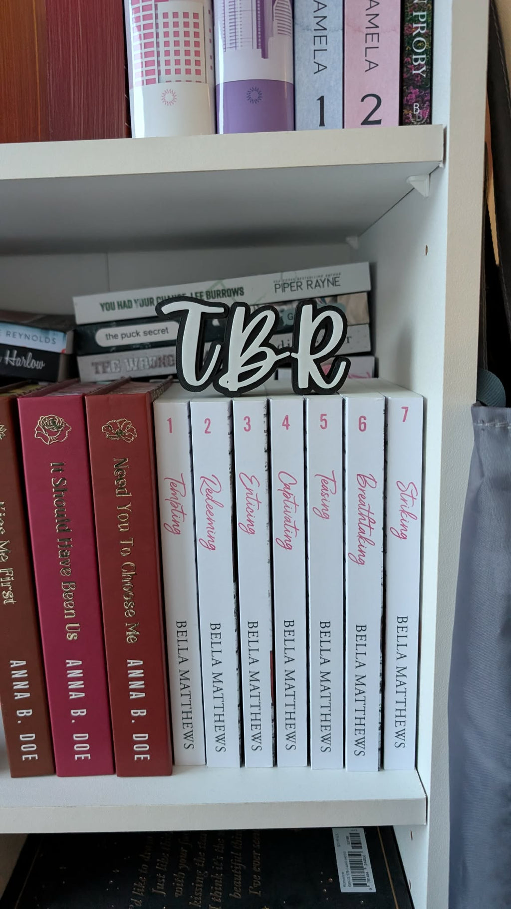 Skylt - TBR Kursiv