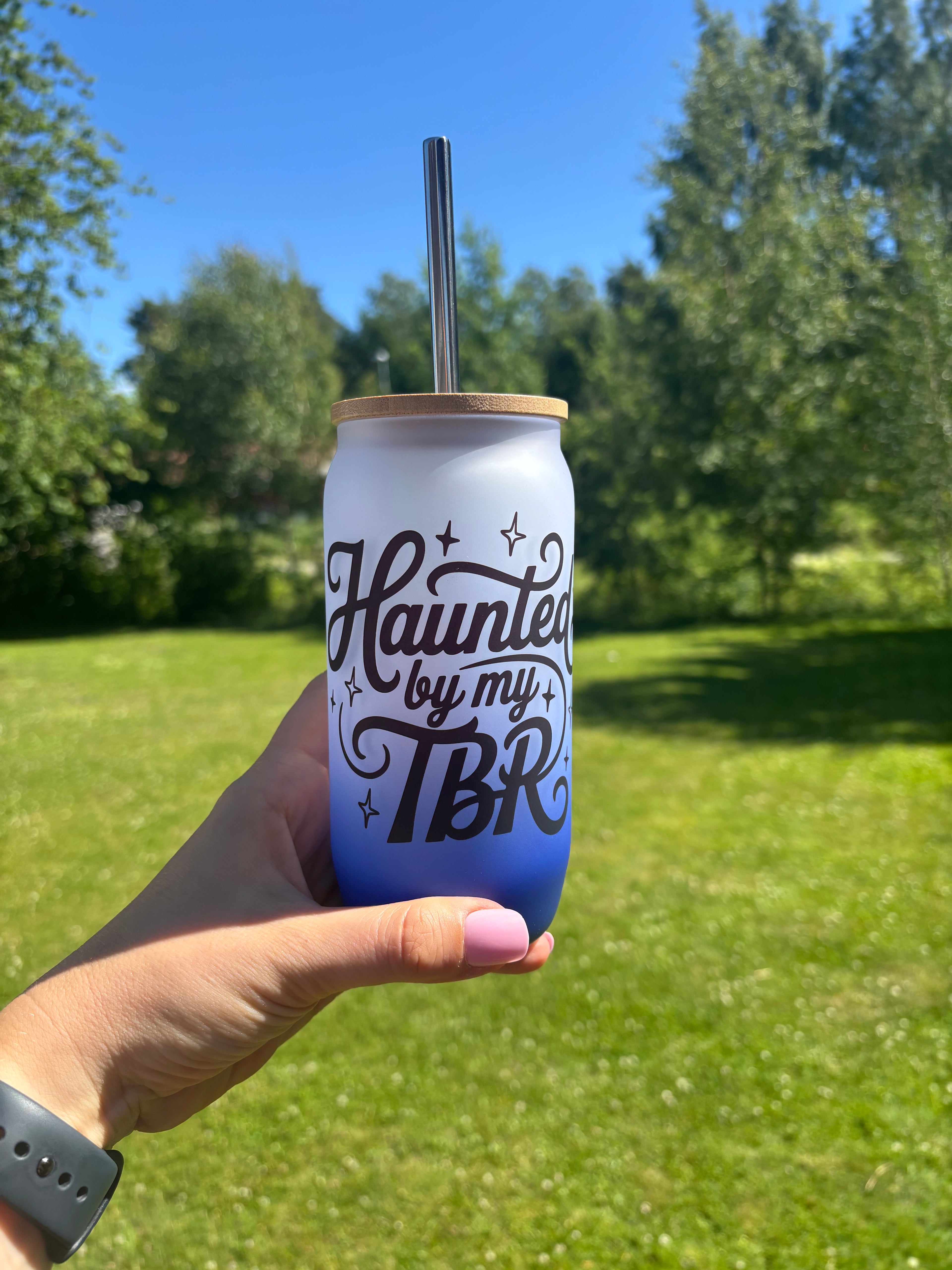 Frostat Glas - Haunted by my TBR