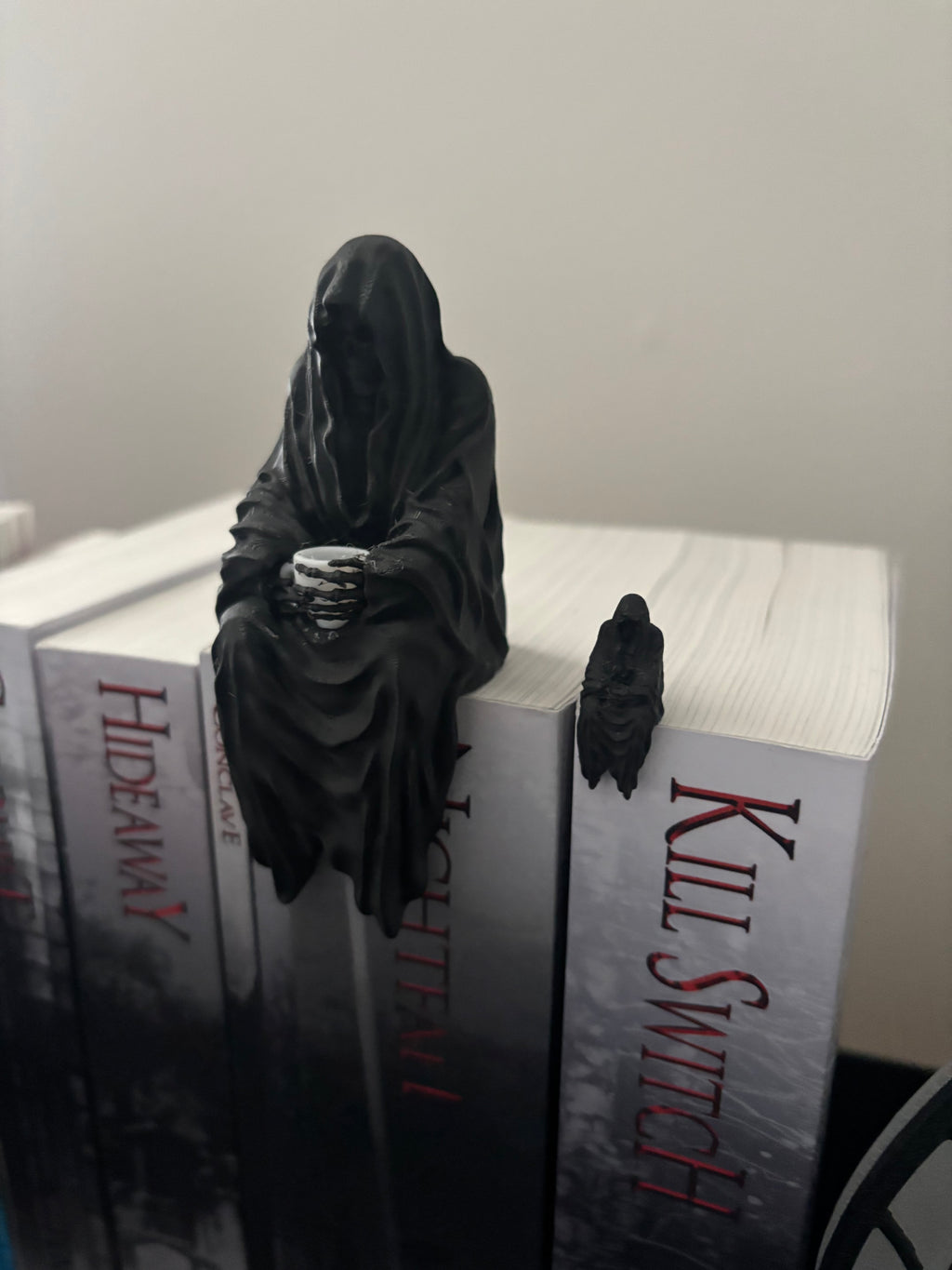 Inredning till minibokhylla -  Grim Reaper