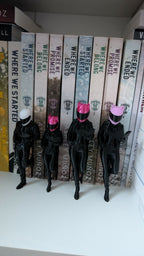 Hyllfigur - Reading Biker Girl Medium