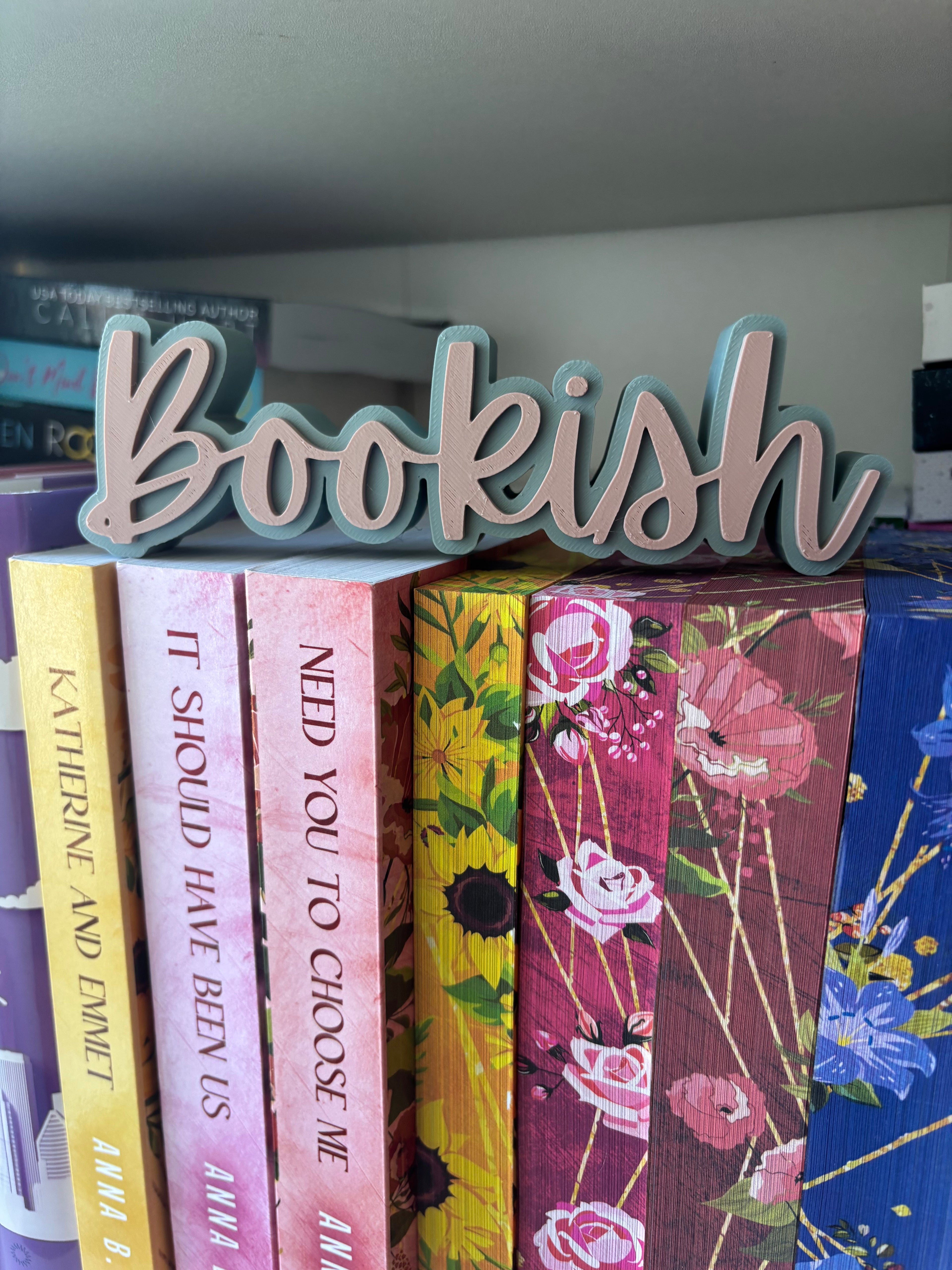 Skylt - Bookish Kursiv Summer
