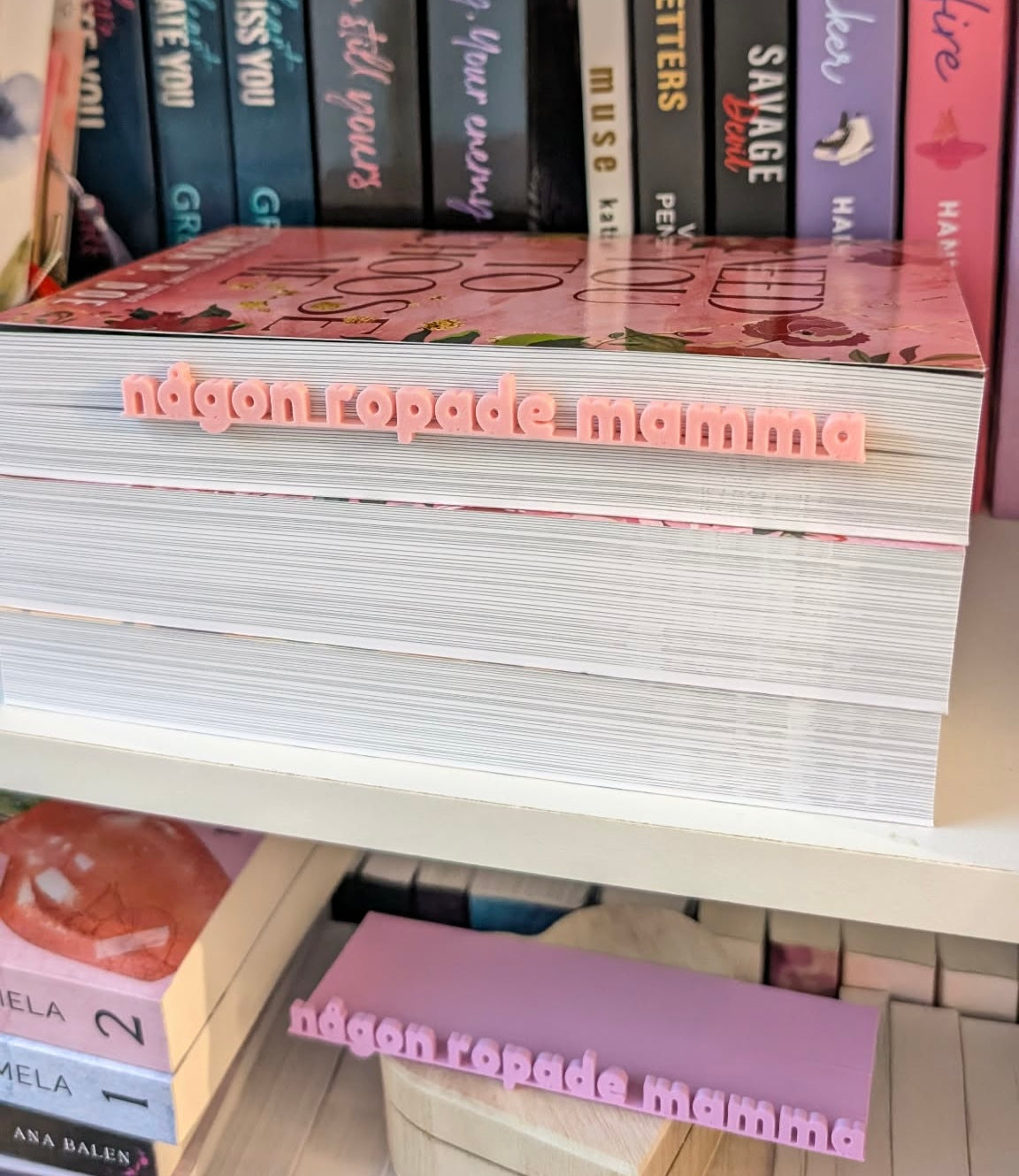Bokmärke med sidotext - Någon ropade mamma