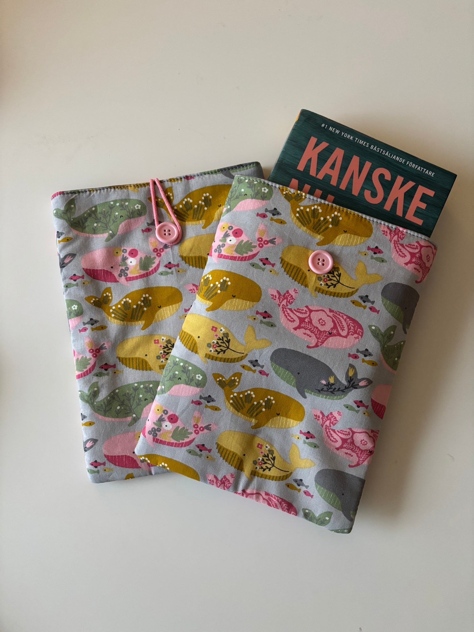 Book Sleeve Dolphins