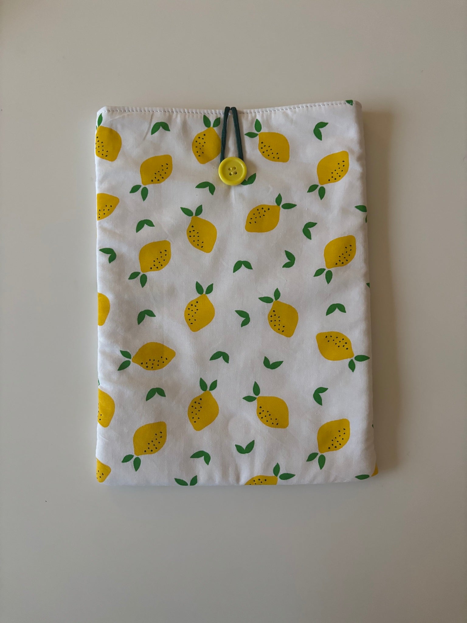 Book Sleeve Lemons Large