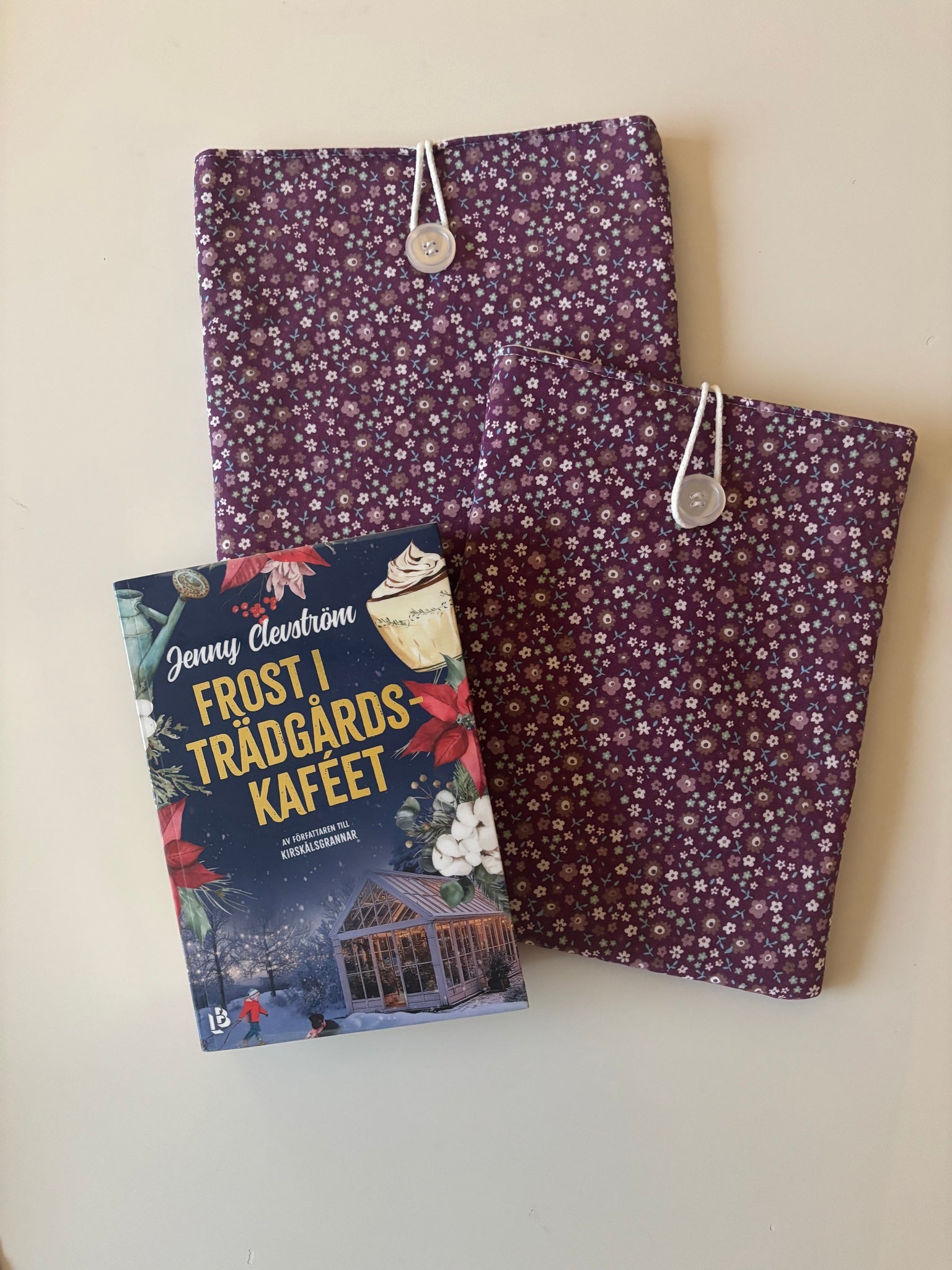 Book Sleeve Purple Flowers Large